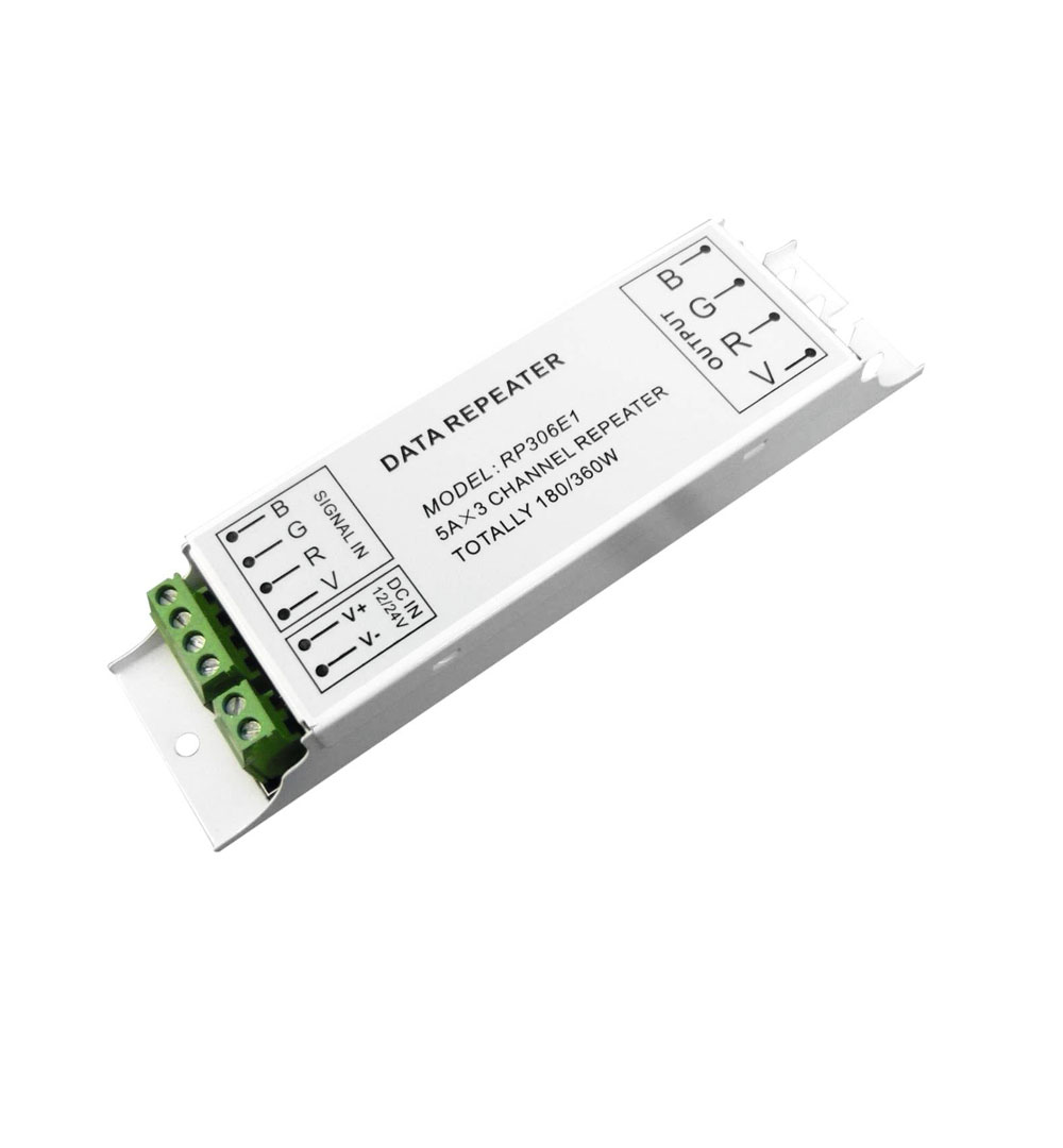 EUROLITE LED Strip Verstärker